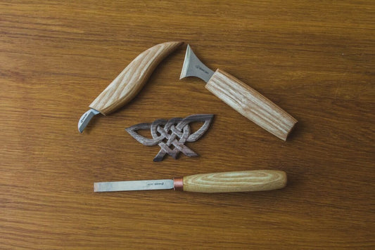tools chip carving
